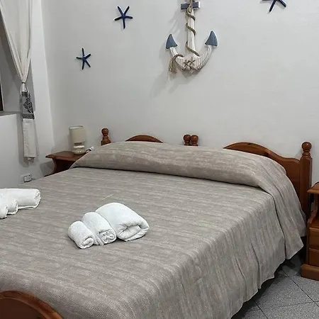 בית אירוח Domo Via Ozieri *